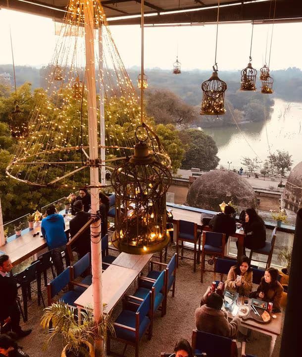 Sundowner at Mia-Bella